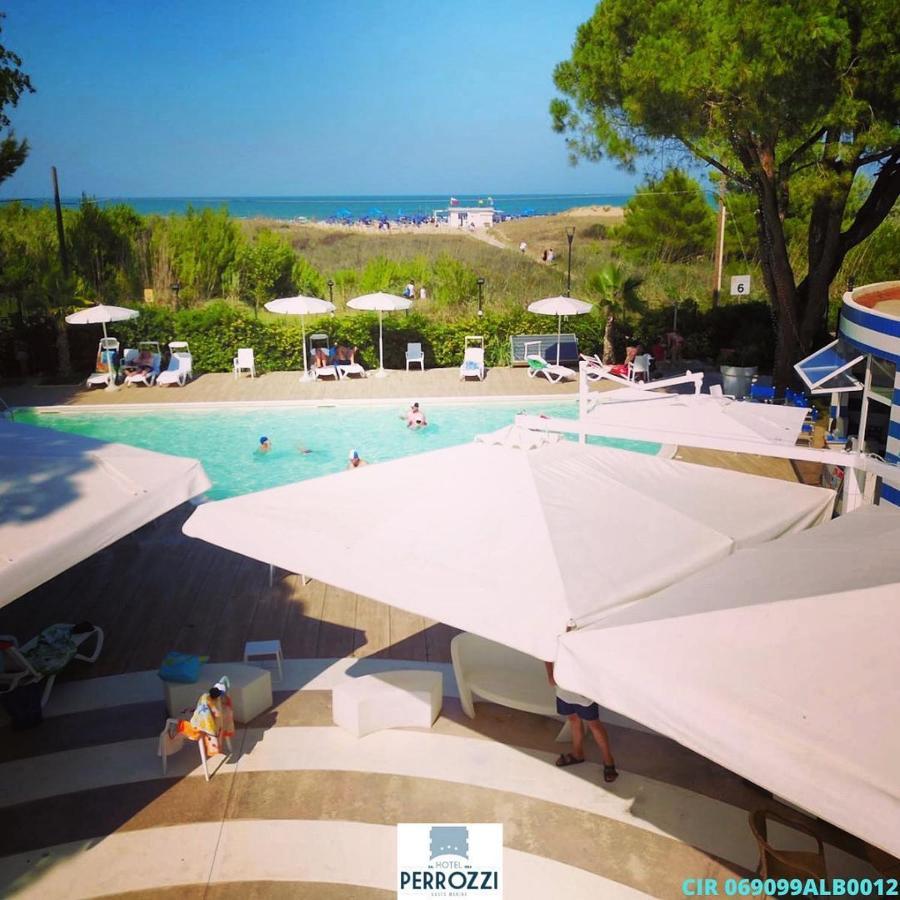 Hotel Perrozzi Васто Экстерьер фото